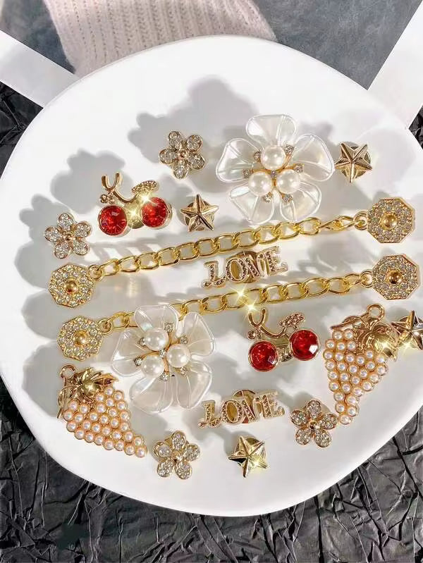 18pcs Fashionable & Elegant Shoe Charms - Easy To Install Removable DIY Accessories For Mary Janes, Garden Shoes, Clogs, Sandals And Beach Bags - Perfect Gift For Festivals, Parties And Special Occasions